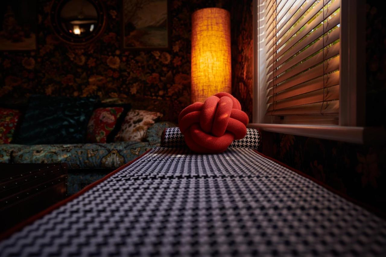 The Dairy Private Hotel By Naumi Hotels كوينستاون المظهر الخارجي الصورة