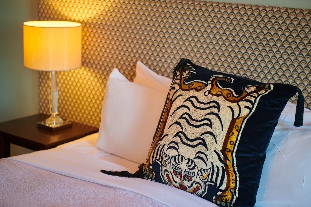The Dairy Private Hotel By Naumi Hotels كوينستاون المظهر الخارجي الصورة